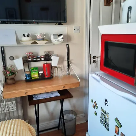Guest house Centre With Shared Bathroom Cork